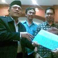 4 Parpol Gurem Rayu KPU Agar Tidak Banding