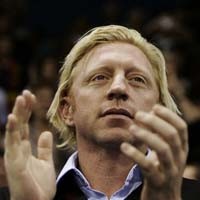 Usia Tak Halangi Becker Lamar Kekasihnya