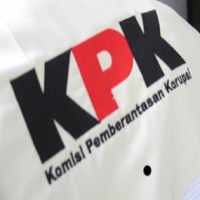 Kalangan Istana Sambut Baik Baju Koruptor