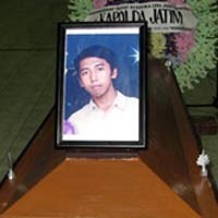 Tiba di Rumah, Jasad Zaki Disambut Tangis Histeris