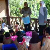 Menciptakan Kader TAKAKURA 