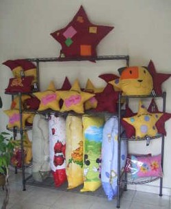 Dari Bantal Cinta Hingga Souvenir 