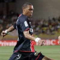 PSG Menang, Monaco Imbang