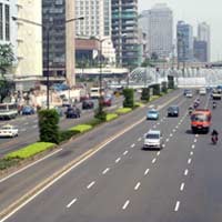 Oala! Ada Juga yang Masuk di Hari Libur