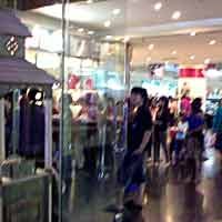 Kepala Bocah Benjol, Plasa Surabaya Terkesan Cuek