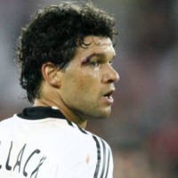 Cedera, Ballack Batal Bela Jerman