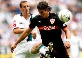 Pil Pahit Stuttgart Buat Gladbach