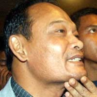 Azirwan Divonis 1 September