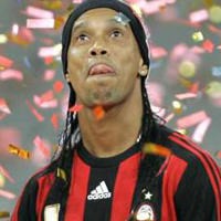 Kebijakan Transfer Milan Kacau