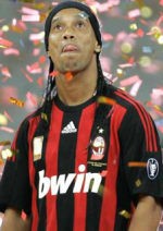 Kebijakan Transfer Milan Kacau