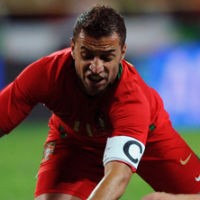 Queiroz dan Hitzfeld Menang di Debut