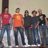 Membuka Diri dengan Jeans