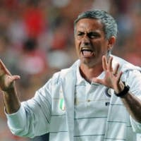 Menunggu Tropi Pertama dari Mourinho