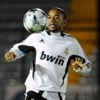 Real Tetapkan Harga Robinho