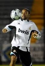 Real Tetapkan Harga Robinho