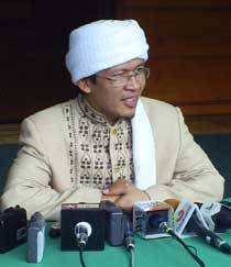 Aa Gym Imbau Koruptor Tidak Plintat-plintut