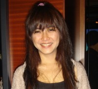 Nadia Vega Tolak Cinta Pria Bule 