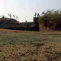 Holcim Menambang, Sawah Petani Terancam Krisis Air