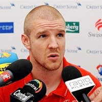 Senderos Remajakan Lini Belakang Milan