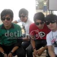 Five Minutes Garap Lagu Religi