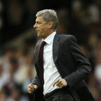 Wenger Tak Mau Beli Pemain karena Panik