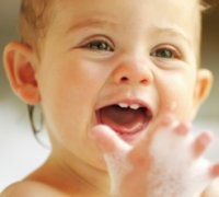 Mengapa Mama dan Dada Jadi Kata Pertama Bayi?