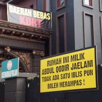 Iblis Dilarang Rampas Rumah Dhani