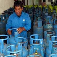 Harga Elpiji di Kangean Tembus Rp 110 Ribu