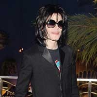 Michael Jackson Kurus-Kering