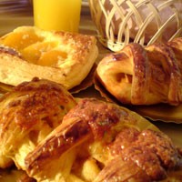 BreadTalk Sambut Ramadan dengan Peach & Katsu