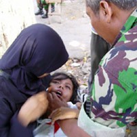 Ikuti Baksos, Maba STIPK Sumenep Bertumbangan