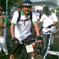 Bersepeda, Andi Mallarangeng Takut  Disangka Gila