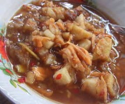 Segarnya Santap Rujak Bebek   