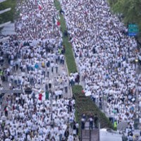 150 Ribu Warga Meksiko Berbaju Putih Turun Jalan, Protes Penculikan