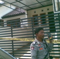 Anak Korban Terus Nangis dan Jatuh Pingsan  