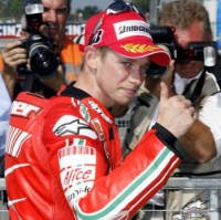 Stoner Diduga Jatuh karena Cedera & Ban