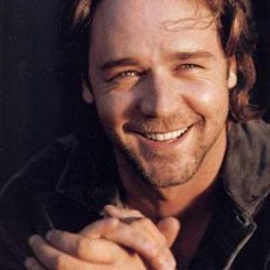 Russell Crowe Ramaikan Film Sherlock Holmes