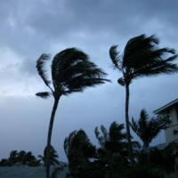 Operator Bersiap Hadapi Terjangan Badai Gustav