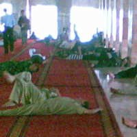 Beribadah dan Rehat di Masjid Istiqlal