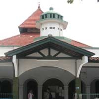 Masjid Jami Al-Barkah & Legenda Sumpah Keramat
