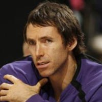 Demi Playoff, Penampilan Nash Dibatasi