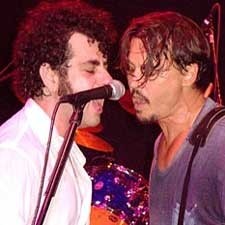 Johnny Depp Kembali Jadi Rockstar