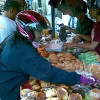 Ingin Takjil Ala Arab Hingga Khas India..?