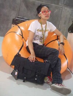 Tas Laptop Multi Fungsi dan Multi Gaya