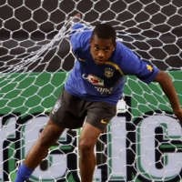 Chelsea Beruntung Tak Dapatkan Robinho