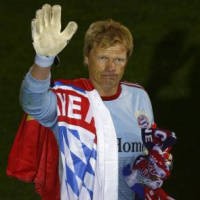 Salam Terakhir Kahn di Lapangan Hijau