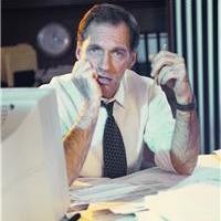 Gagal Perbaiki Koneksi Internet, Teknisi TI Disandera