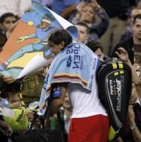 Bertenis Sampai Hari Berganti