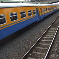 Tiket KA Arus Balik Ludes Karena Sistem Online