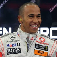 Hamilton Tak Takut Kecepatan Ferrari